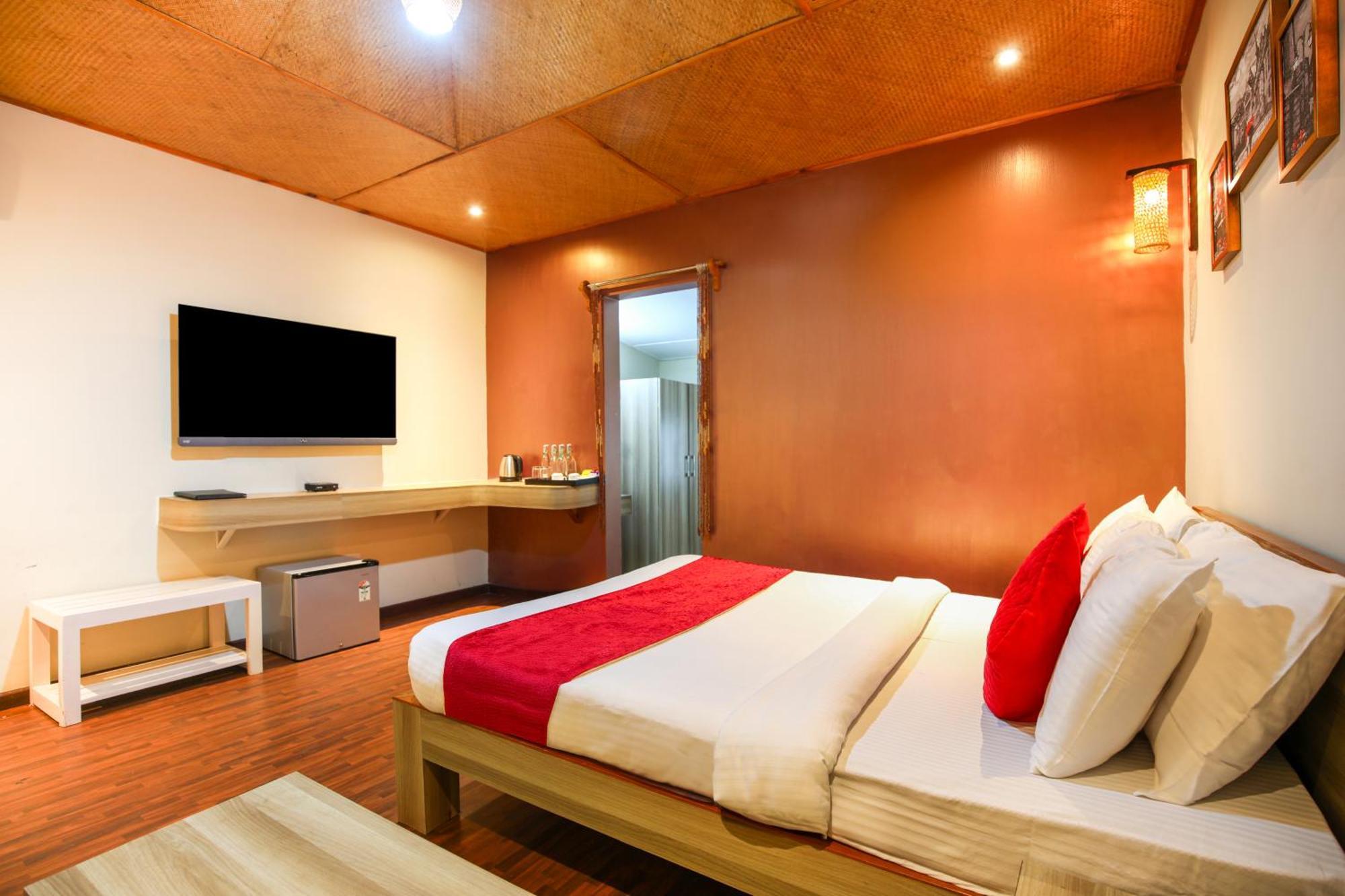 La Nicholas Lake View By Summit Hotels Shillong Room photo